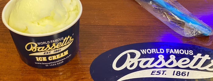 Bassetts Ice Cream is one of 기분좋은 카페.