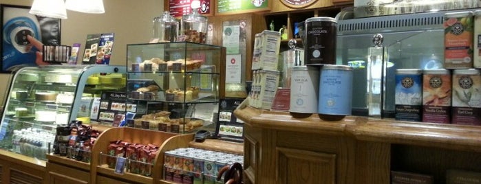 The Coffee Bean & Tea Leaf is one of Lugares favoritos de Roger.