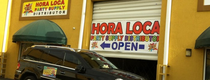 Hora Loca is one of As Seen on Quiero Mi Boda Season 5.