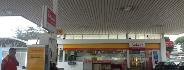 Shell is one of Tempat yang Disukai Diera.