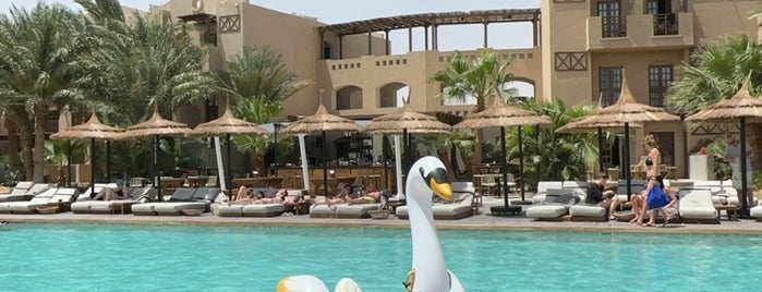 Pool Party In Cooks Club is one of Gouna.