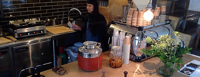 Sidewalk Stand is one of Juha's Top 200 Coffee Places.