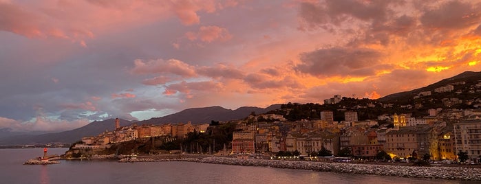 Bastia is one of Corse.
