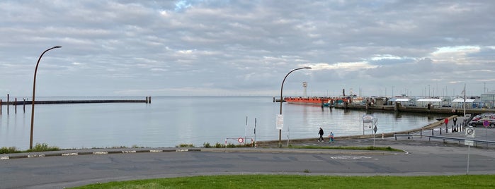 Fährhafen Cuxhaven is one of Tempat yang Disukai MOTORDIALOG.