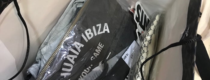 Ushuaïa Ibiza Official Stores is one of Daniele : понравившиеся места.