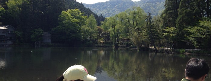 Lake Kinrin is one of North Kyushu here and there.