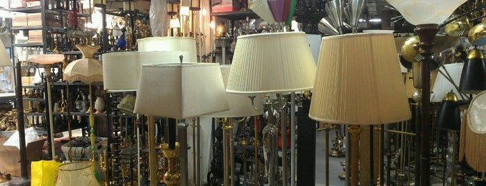 City Knickerbocker, Inc is one of NYC's Chic & Cheap Home Decor Stores.