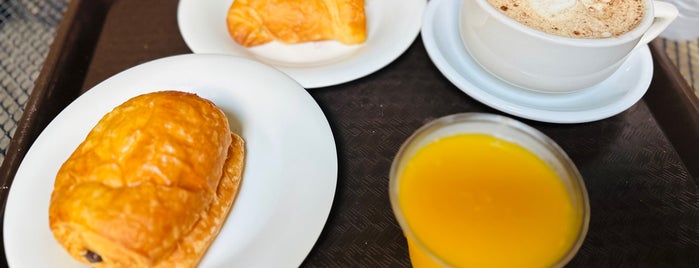 Croissant d'Or Patisserie is one of Food To Try In Nawlins'.