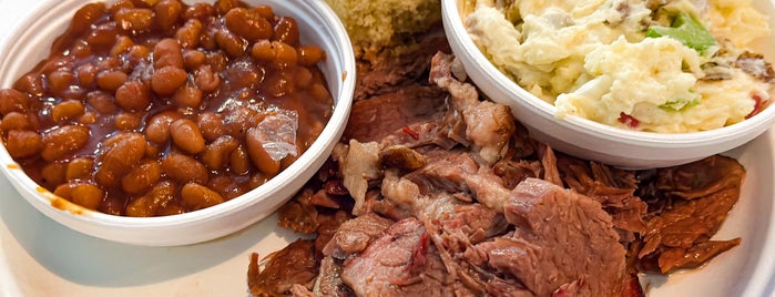 Bradley's Pit Barbecue & Grill is one of Favorite Eats.