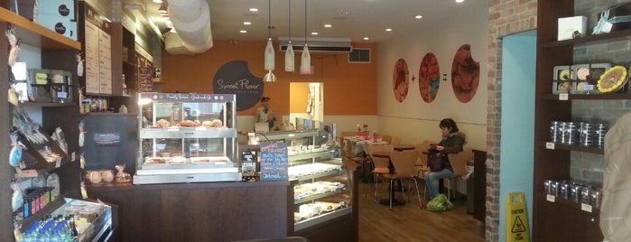 Sweet Flour Bake Shop is one of Desserts/Cafe.