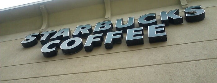 Starbucks is one of Melania 님이 좋아한 장소.