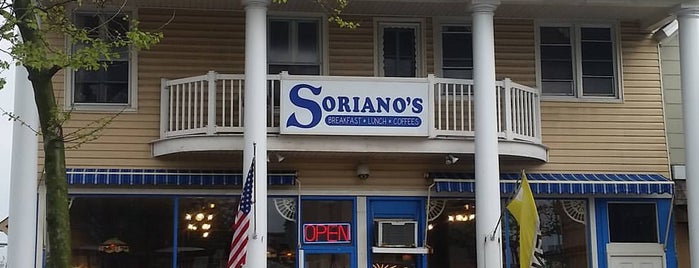 Soriano's Coffee Shop is one of Beach food.