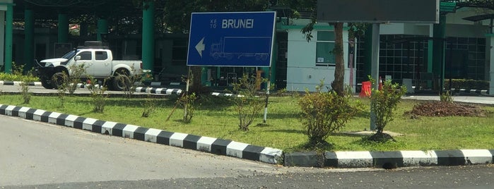 Checkpoint Sungai Tujuh, Sarawak is one of Brunei.