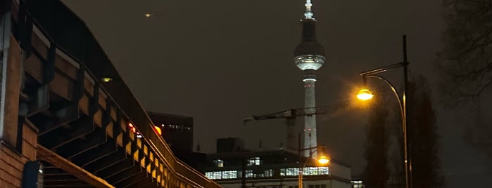 S+U Jannowitzbrücke is one of Berlin - Nahverkehr.