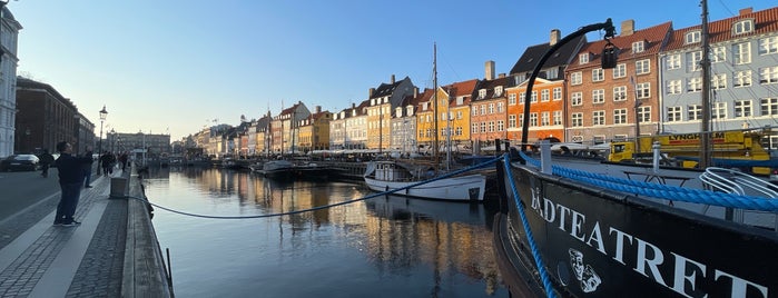 Nyhavn is one of Copenhagen Places.