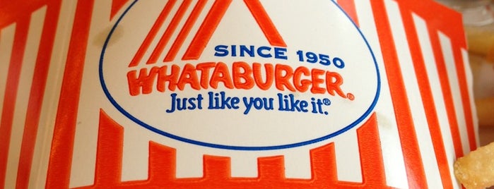 Whataburger is one of Lieux qui ont plu à Val.