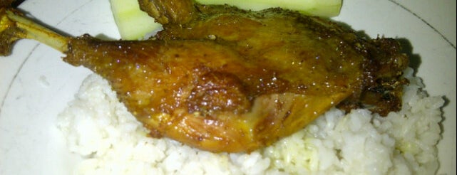 Bebek HT is one of Nasi Bebek di Surabaya.