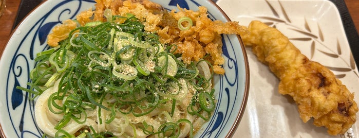 丸亀製麺 金沢八日市店 is one of 丸亀製麺 中部版.