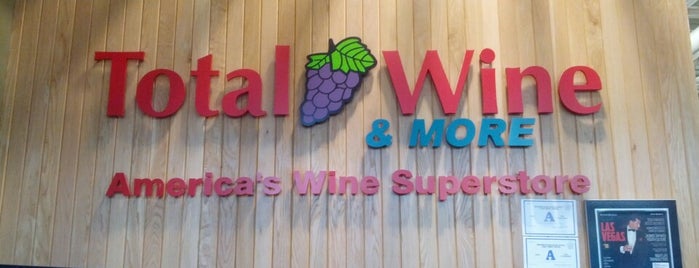Total Wine & More is one of Locais curtidos por HealthWarehouse.