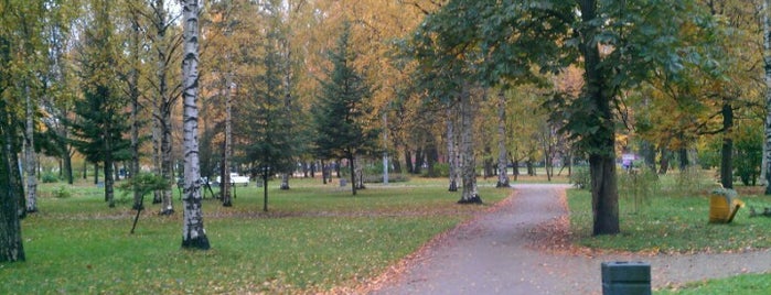Берёзовый сад is one of สถานที่ที่ Hellen ถูกใจ.
