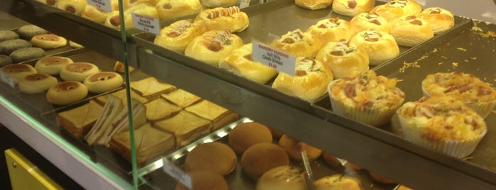 Bakery Cuisine is one of Micheenli Guide: Hong Kong snacks in Singapore.