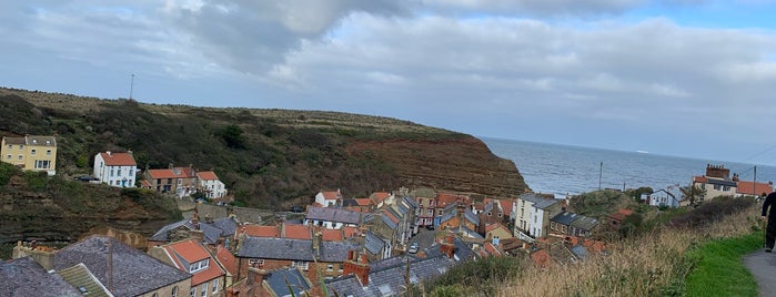 Staithes is one of Carl : понравившиеся места.