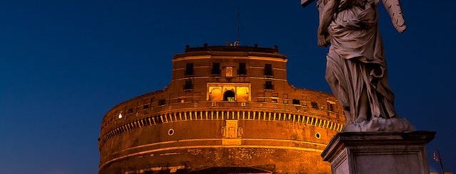 Castel Sant'Angelo is one of Walking in The City.