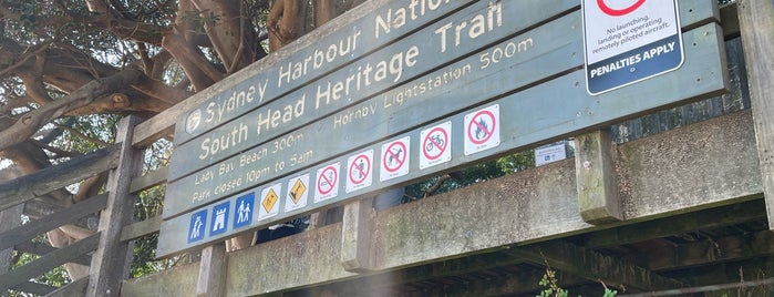 South Head Heritage Trail is one of Tempat yang Disukai Darren.