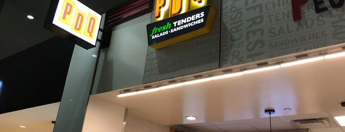 PDQ (Tampa International Airport) is one of Lugares favoritos de Maddie.