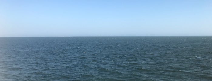 Atlantic Ocean is one of Lieux qui ont plu à Brandi.