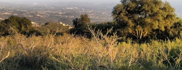 White Lotus Retreat is one of G'ın Kaydettiği Mekanlar.