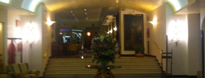 Grand Hotel Terme is one of Lieux qui ont plu à Anna.