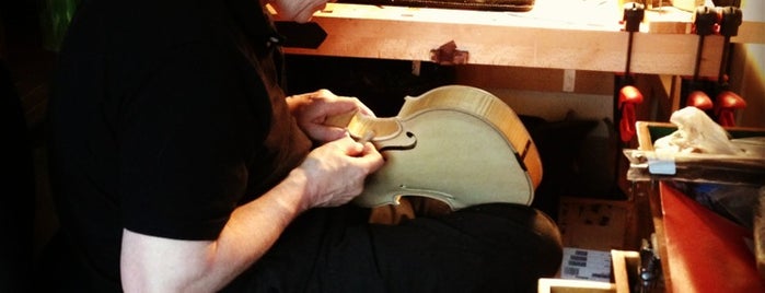 Potter's Violins is one of Duk-ki'nin Beğendiği Mekanlar.