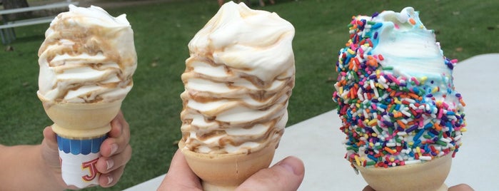 Gardner's Ice Cream & Coffee Shoppe is one of Sofia’s Liked Places.