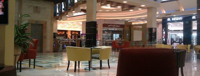 Dana Mall is one of Locais curtidos por Tawfik.