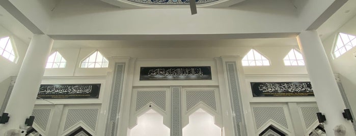 Masjid Jame' Al-Khalidiah is one of masjid.