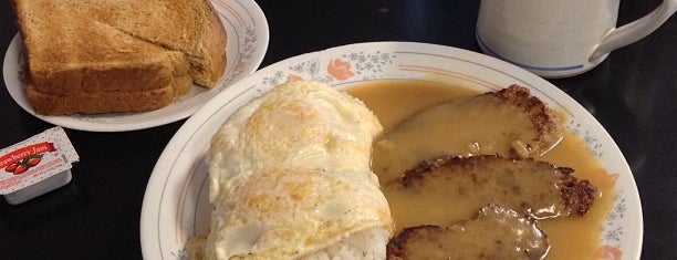 Harry's Cafe is one of The 15 Best Places for Corned Beef in Honolulu.