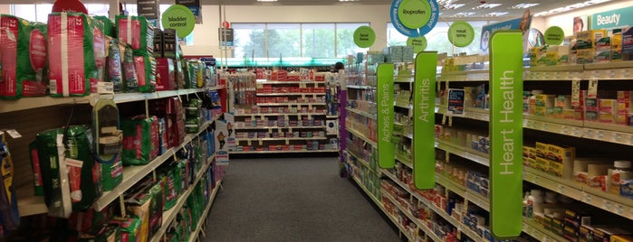 CVS pharmacy is one of Chaz 님이 좋아한 장소.