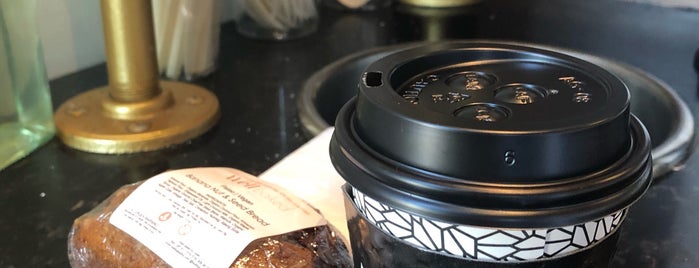 For Five Coffee Roasters is one of Posti che sono piaciuti a Tania.