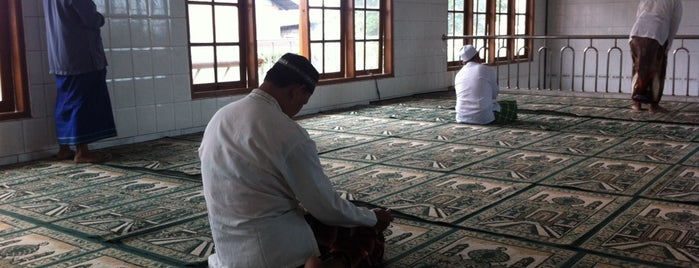 Masjid Jami Al Muflihun is one of Jakarta Selatan.