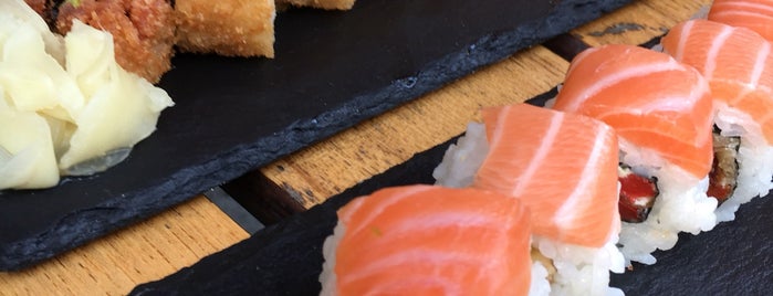 Sushi Teria is one of Lieux qui ont plu à Patrick.