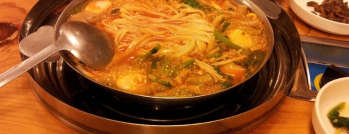 대왕가든 is one of Pretty-good food in 전북.