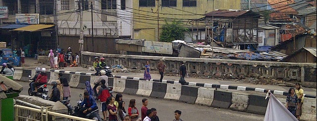 Pasar Tanah Abang is one of Kerjaan.