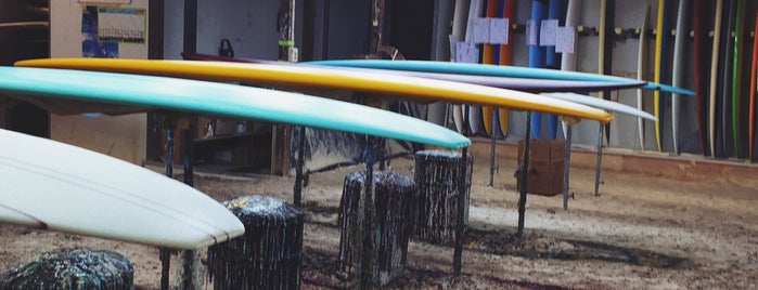 McTavish Surfboards is one of joahnna'nın Beğendiği Mekanlar.