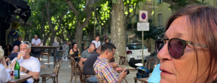 Le Vieux Café Aniathazze is one of Rivieran.