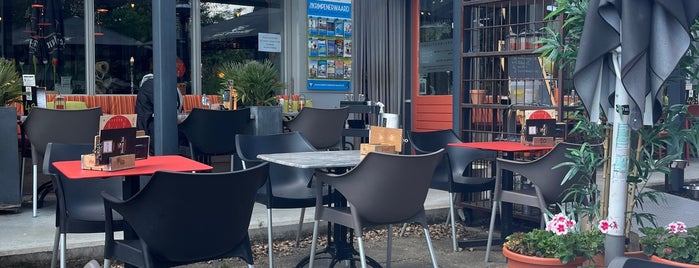 Restaurant De Loet is one of Foursquare deals in Rotterdam.