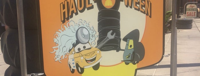 Luigi's Honkin' Haul-O-Ween is one of Lucas’s Liked Places.