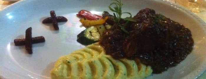 Zavoy Steakohouse & grill is one of Posti che sono piaciuti a Benj.