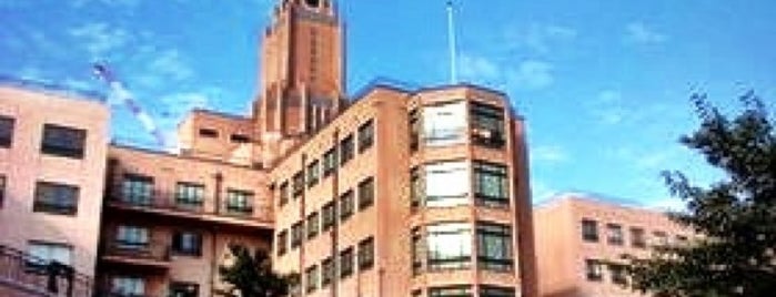 聖路加国際病院 is one of 都選定歴史的建造物.