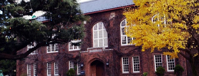 Rikkyo Univ. Ikebukuro library is one of 都選定歴史的建造物.